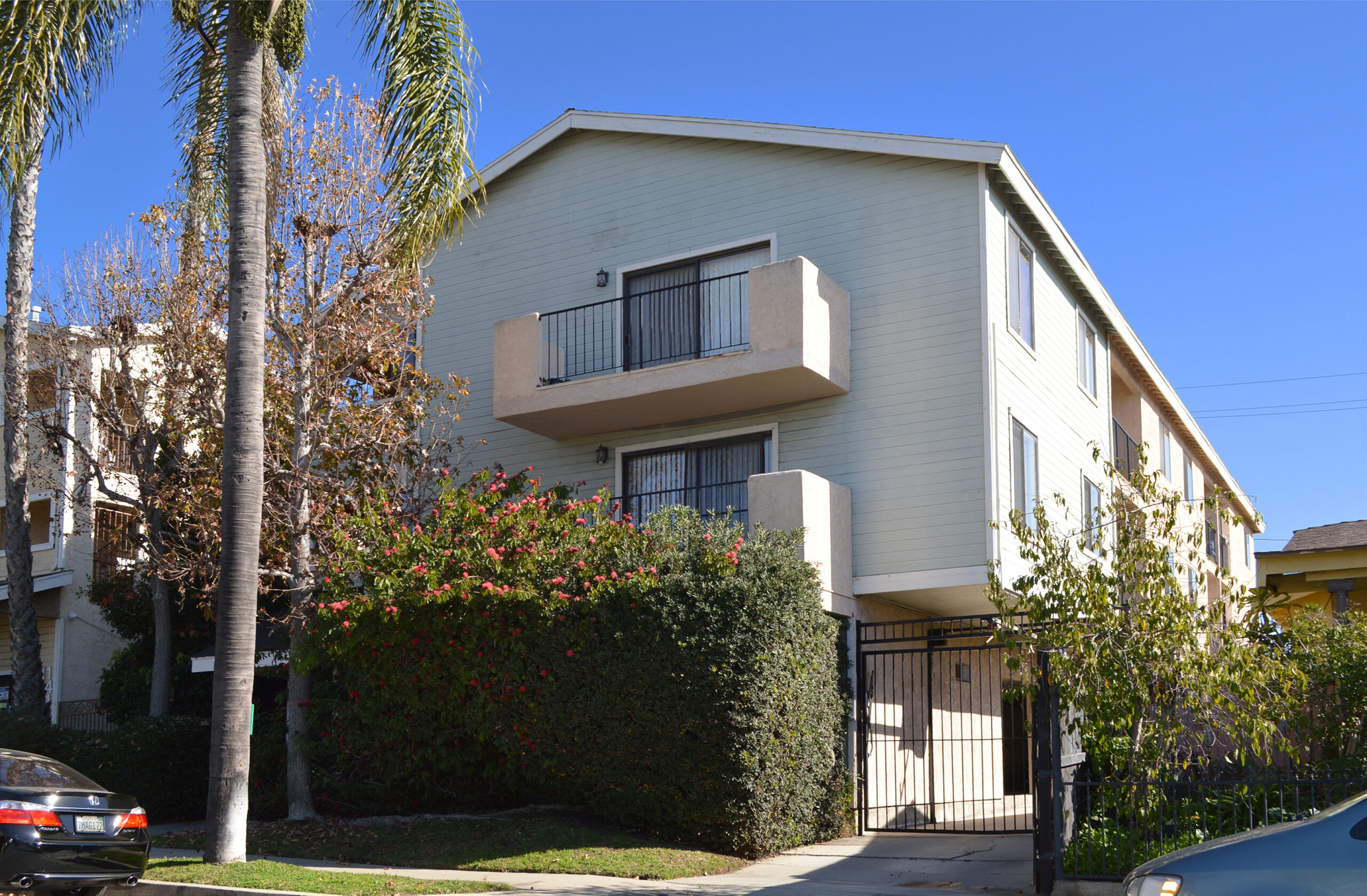 Long Beach Apartment Building